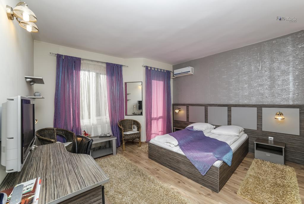 Hotel Golden Spirit Băile Herculane 部屋 写真